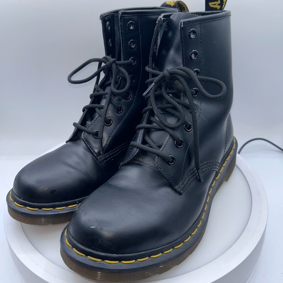 Dr. Martens Shoes - Sold!!Women Size 8 Dr Martens Boots